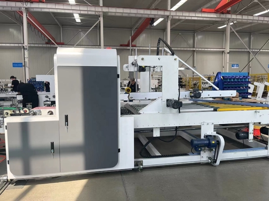 Folder Gluer Corrugated Carton Box Machine Struktur kompak